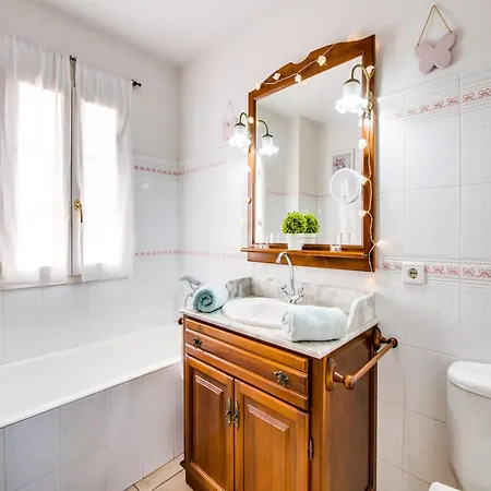 Holiday home Elegant With Private Pool *