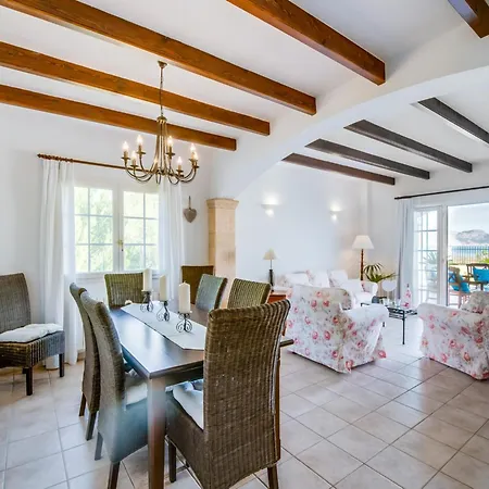 Elegant With Private Pool *