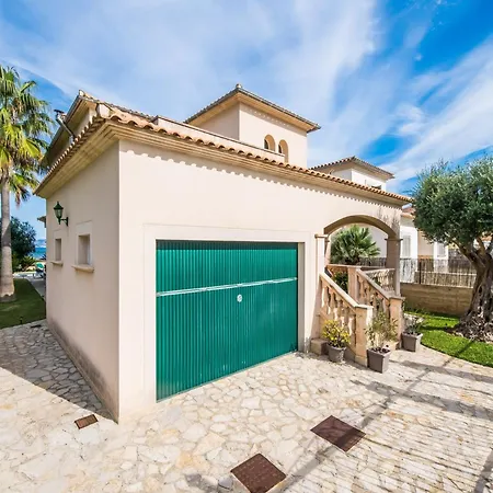 Elegant With Private Pool