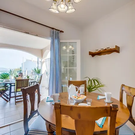 Elegant With Private Pool Holiday home