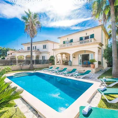 Elegant With Private Pool